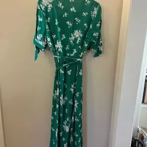 Seraphine | Dresses | Seraphine Kelly Green Wrap Dress With Tied Sleeves |  Poshmark